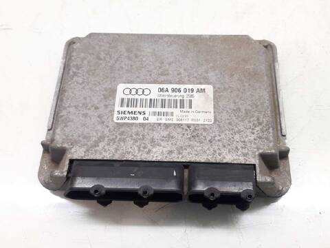 Foto 3ª: Centralita Motor ECU Audi A3 1.6 AMBIENTE 101CV 74KW [AKL] (1999)