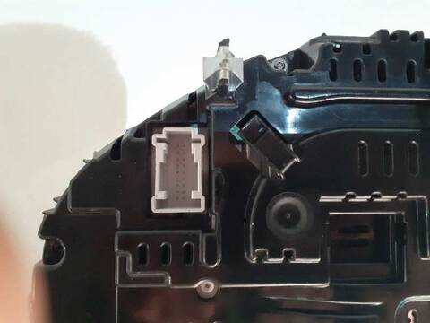 Foto 3ª: Cuadro de Instrumentos Mercedes Clase V 200 136CV 100KW (2014)