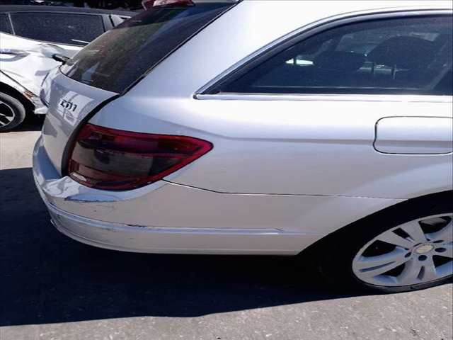 Foto 3ª: Paragolpes Trasero Mercedes Clase C 160 C 320 CDI 204.222) (2007)