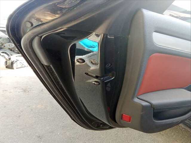 Cerradura Puerta Trasera Izquierda Audi A4 2.0 TDI QUATTRO 143CV 105KW