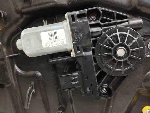 Foto 2ª: Elevalunas Eléctrico Delantero Izquierdo Fiat Freemont URBAN 170CV 125KW [939B5000] (2013)
