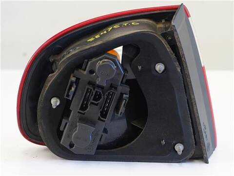 Foto 2ª: Piloto Trasero Derecho Seat Toledo 1.6 16V 105CV 77KW [BCB] (2003)