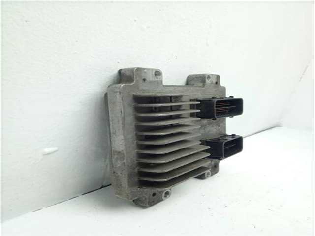 Foto 2ª: Centralita Motor ECU Opel Astra SELECTIVE 116CV 85KW [A16XER] (2012)