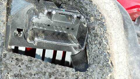 Foto 4ª: Piloto Trasero Izquierdo Peugeot 107 BASICO 68CV 50KW (2005)