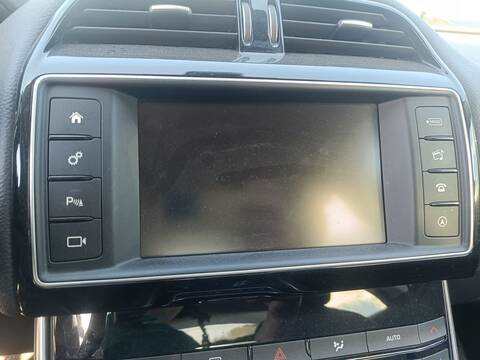 Sistema GPS Jaguar XE PRESTIGE 179CV 132KW