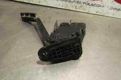 Foto 3ª: Pedal Acelerador Ford Transit 2.4 TDE CAT 90CV 66KW CAJA CERRADA [D2FA] (2001)