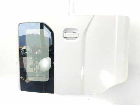 Puerta Trasera Derecha Nissan NV200 1.5 DCI K9K M20/M20M)