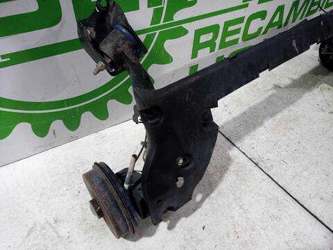 Foto 3ª: Puente Trasero Dacia Sandero LAUREATE 90CV [K9K] (2012)