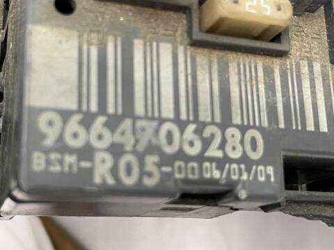 Foto 3ª: Caja Reles Fusibles Peugeot 308 ENVY 112CV [9HR (DV6C)] (2008)