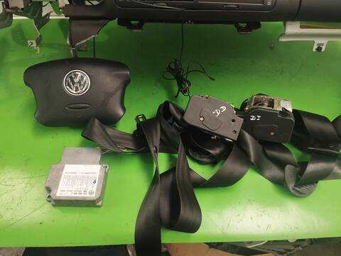 Foto 2ª: Kit Airbag Volkswagen Passat 1.6 BERLINA 102CV 75KW [ALZ] (2003)