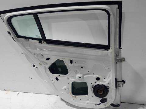 Foto 2ª: Puerta Trasera Izquierda Renault Megane D III BERLINA 5P DYNAMIQUE (2012)