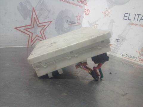 Foto 3ª: Caja Reles Fusibles Nissan Note 1.5 DCI TD CAT 86CV 63KW (2006)