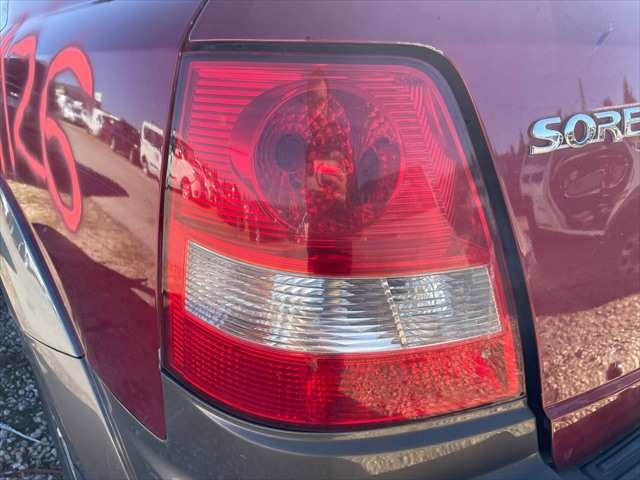 Foto 2ª: Piloto Trasero Izquierdo Kia Sorento 2.5 CRDI 140cv [D4CB] (2004)