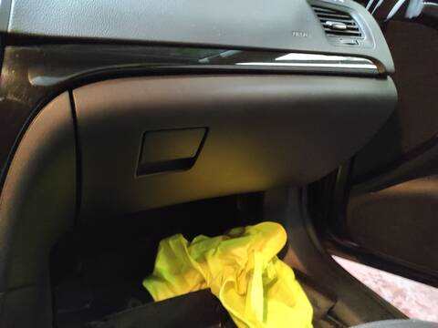 Foto 1ª: Guantera Opel Insignia A18XER BERLINA (2010)