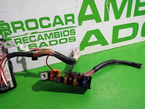 Foto 2ª: Caja Reles Fusibles Renault Megane CONFORT AUTHENTIQUE COUPE 112CV 82KW II COUPE/CABRIO [K4M] (2007)