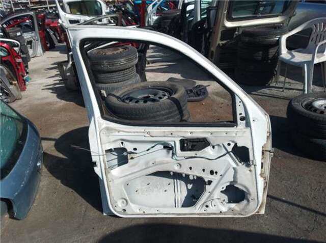 Foto 2ª: Puerta Delantera Izquierda Citroen Berlingo 2.0 HDI SATISFACTION COMBI [2.0 LTR. - 66 KW HDI CAT (RHY - DW10TD)] [RHY (DW10TD)]