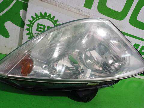 Foto 3ª: Faro Derecho Ford Focus TREND BERLINA 101CV 74KW [FFDA] (2004)