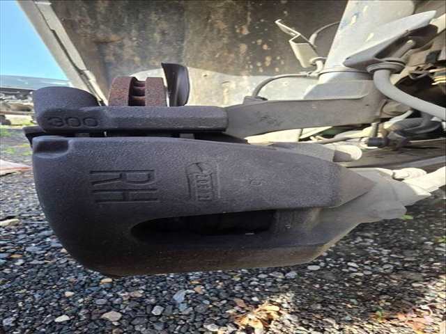 Foto 2ª: Pinza Freno Delantera Derecho Ford Kuga TREND 140CV 103KW (2010)