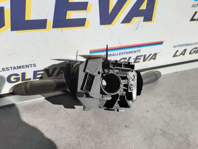 Foto 2ª: Mando Luces Fiat Punto 1.2 8V60CV [188A4000] (2003)