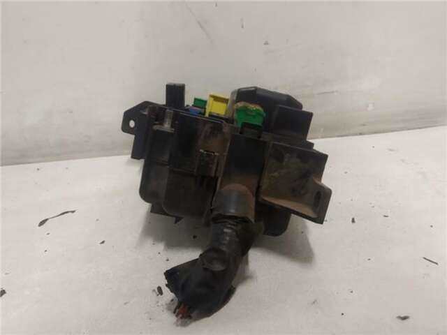 Foto 3ª: Caja Reles Fusibles Mitsubishi Grandis 2.0 DI-D INFORM [2.0 LTR. - 100 KW DI-D CAT] [BSY]