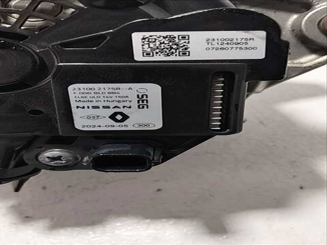 Foto 1ª: Alternador Renault Clio EVOLUTION 1 TCE BIVALENT GASOLINA - GPL 101CV (2019)