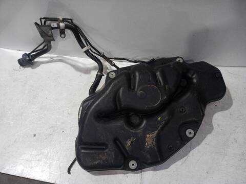 Foto 3ª: Deposito de Combustible Toyota Auris HYBRID FEEL EDITION 136CV (2013)