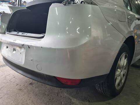 Foto 3ª: Paragolpes Trasero Renault Laguna EXPRESSION III 140CV 103KW [M4R704] (2009)