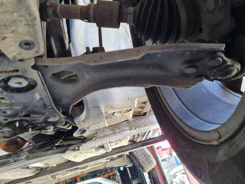 Brazo Suspension Delantero Izquierdo Renault Captur TECHNO 140CV 103KW