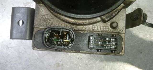 Foto 3ª: Bomba de Direccion Citroen C4 1.6 HDI [9HY (DV6TED4)]