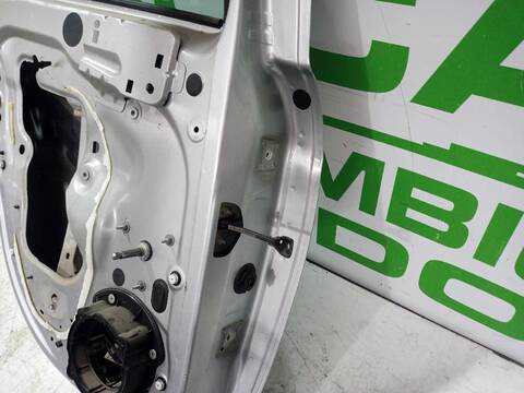 Foto 2ª: Puerta Trasera Izquierda Citroen C3 EXCLUSIVE 68CV [8HZDV4TD] (2009)