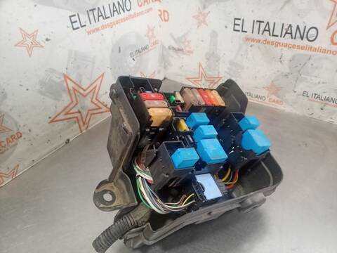 Foto 2ª: Caja Reles Fusibles Dacia Dokker AMBIANCE 90CV 66KW [K9K E6] (2018)