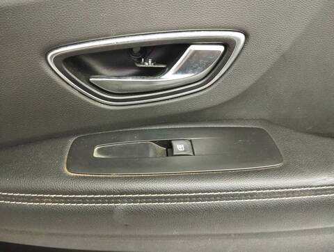 Foto 2ª: Tapizados Cartoneras Renault Scenic BLACK EDITION 140CV 103KW IV [H5H B4] (2020)