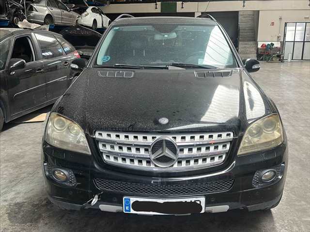 Foto 2ª: Aleta Delantera Derecha Mercedes Clase ML 320 3.2 CDI [D642940] (2007)