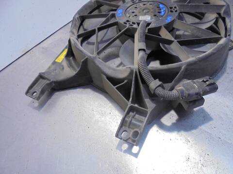 Foto 2ª: Electroventilador Chevrolet Lacetti CDX 121CV 89KW [Z20S-D] (2007)