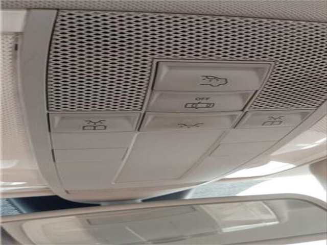 Luz Interior Mercedes Clase C 160 C 200 KOMPRESSOR 204.041) 184CV 135KW