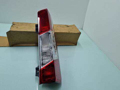 Foto 1ª: Piloto Trasero Derecho Ford Transit DIESEL (2014)