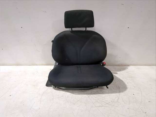 Asiento Delantero Derecho Toyota Yaris 1.33 VVT-I NSP90_) 100CV 74KW