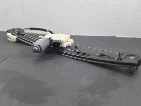 Foto 3ª: Elevalunas Manual Trasero Derecho Bmw X5 XDRIVE30D 245CV 180KW (2010)