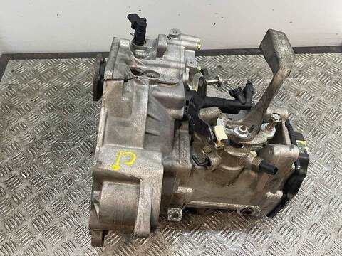 Foto 1ª: Caja Cambios Seat Toledo VERSION INDEFINIDA (1999)