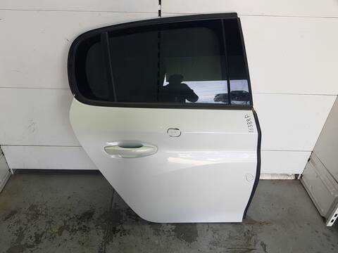 Foto 1ª: Puerta Trasera Derecha Peugeot 208 ALLURE 101CV 74KW [HN05] (2020)