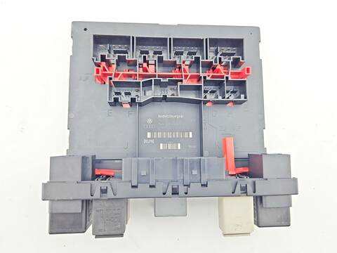Caja Reles Fusibles Volkswagen Golf GT BERLINA 170CV 125KW
