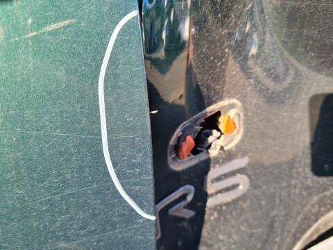 Foto 3ª: Puerta Delantera Derecha Nissan Terrano AVENTURA 125CV 92KW [TD27TI] (1998)