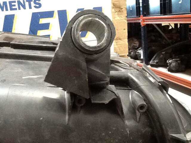 Foto 3ª: Faro Izquierdo Mercedes Clase R 280 3.000 V6 CDI 0CV [642950] (2007)