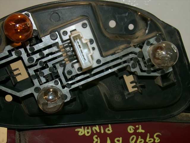 Foto 4ª: Piloto Trasero Derecho Citroen C5 2.0 HDI 2001-2004 [RHZ] (2001)