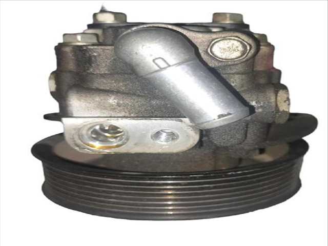 Bomba de Direccion Land Rover Discovery 2.7 TD 4X4