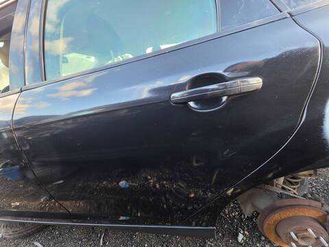 Puerta Trasera Izquierda Ford Focus AMBIENTE 105CV 77KW