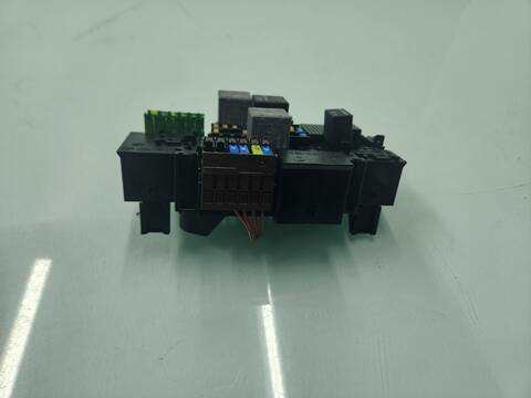 Foto 4ª: Caja Reles Fusibles Mercedes Clase G 230 GLC 250 D 4MATIC 253.909) 204CV 150KW [651921] (2024)