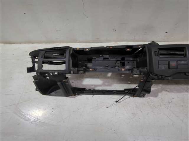 Foto 3ª: Salpicadero Ford Transit 2.2 TDCI CAT 140CV 103KW CAJA CERRADA [D/ PGFA] (2011)