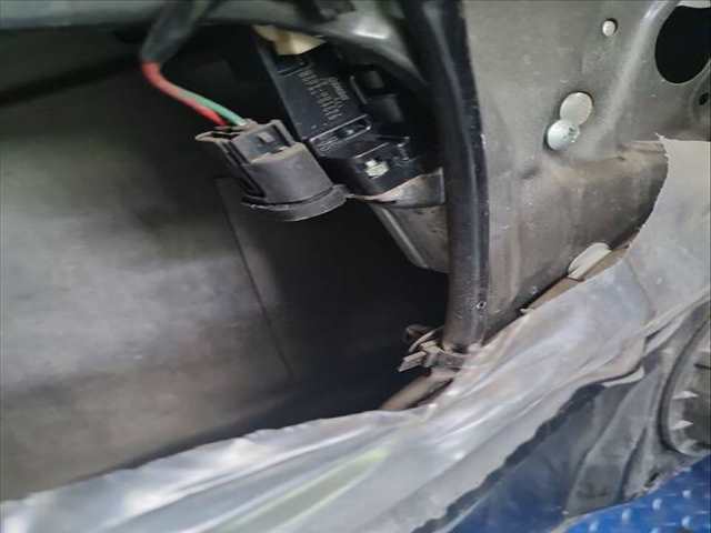 Elevalunas Manual Trasero Izquierdo Suzuki SX4 GLX 120CV 88KW