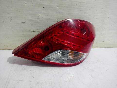 Foto 2ª: Piloto Trasero Derecho Peugeot 207 CONFORT 90CV [9HXDV6ATED4] (2006)